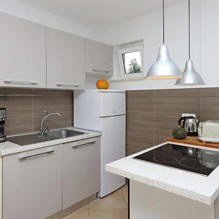 By The Sea Omisalj, Krk - 5298