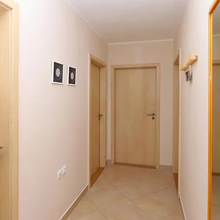 Apartman By The Sea Omisalj, Krk - 5298 Omisalj